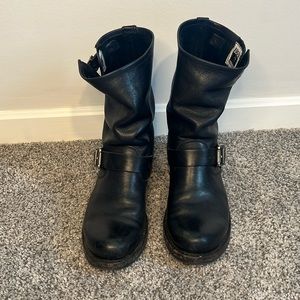 Frye Veronica shortie boot size 8